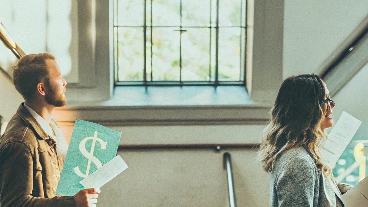 Stacking Deals: Combine Coupons, Points & Miles the Smart Way