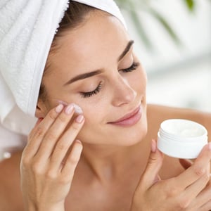 Top Eyelid Dermatitis Treatments Dermatologists Recommend